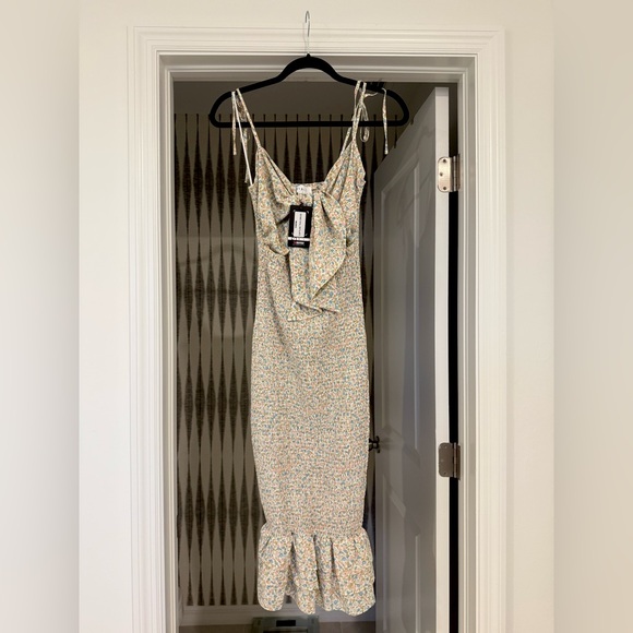 Blue Floral Front Tie Cutout Smocked Midi Dress New Size Small - Picture 4 of 9